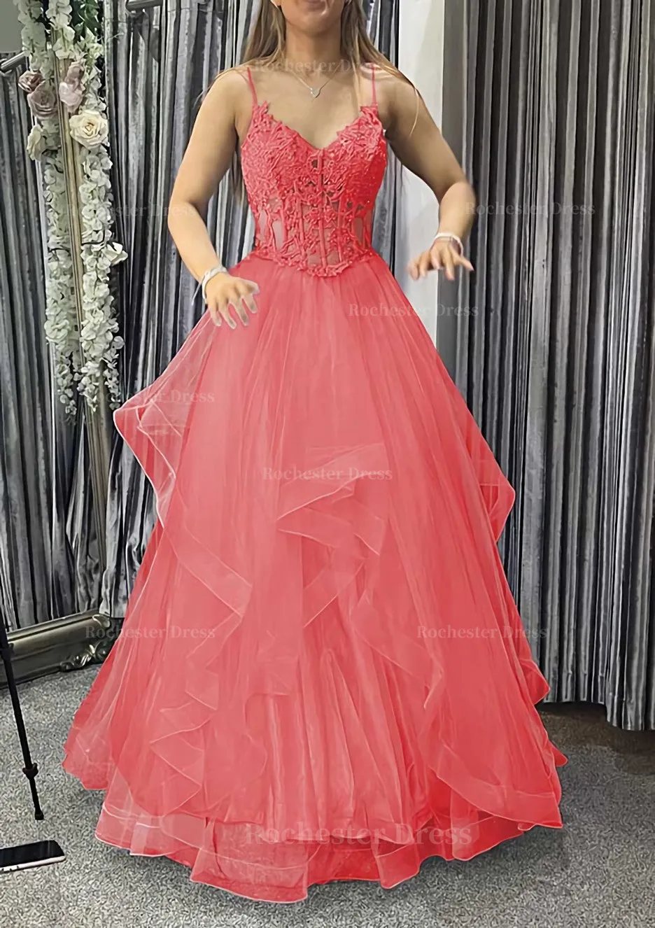 A-line V Neck Sleeveless Long/Floor-Length Tulle Charmeuse Prom Dress With Appliqued Lace