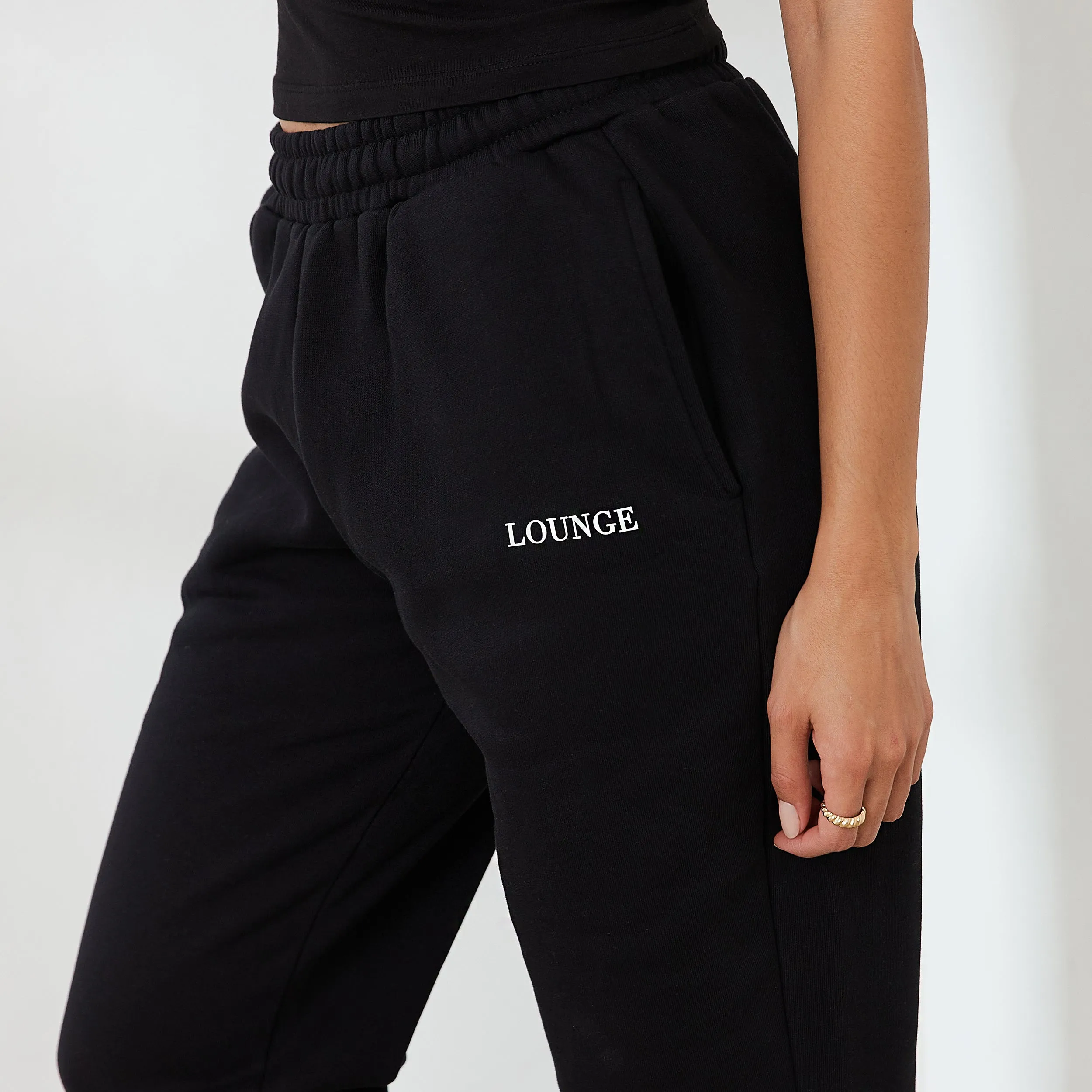 Essential Sweatpants - Black