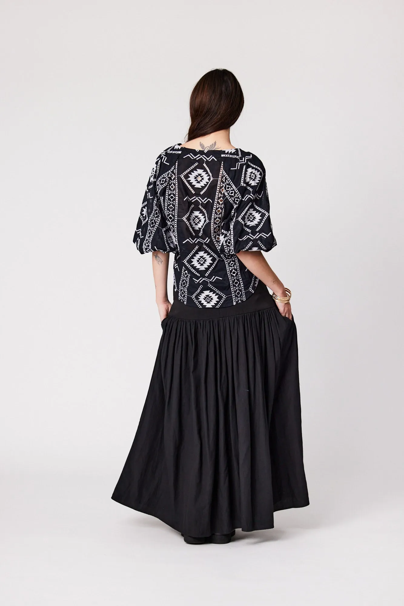 Navajo Skirt - Black